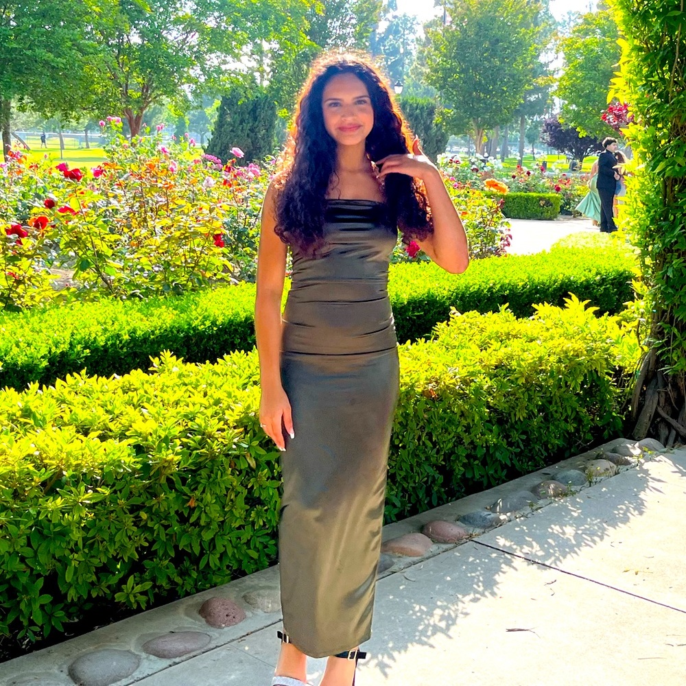 Meet your Posher, Crystal